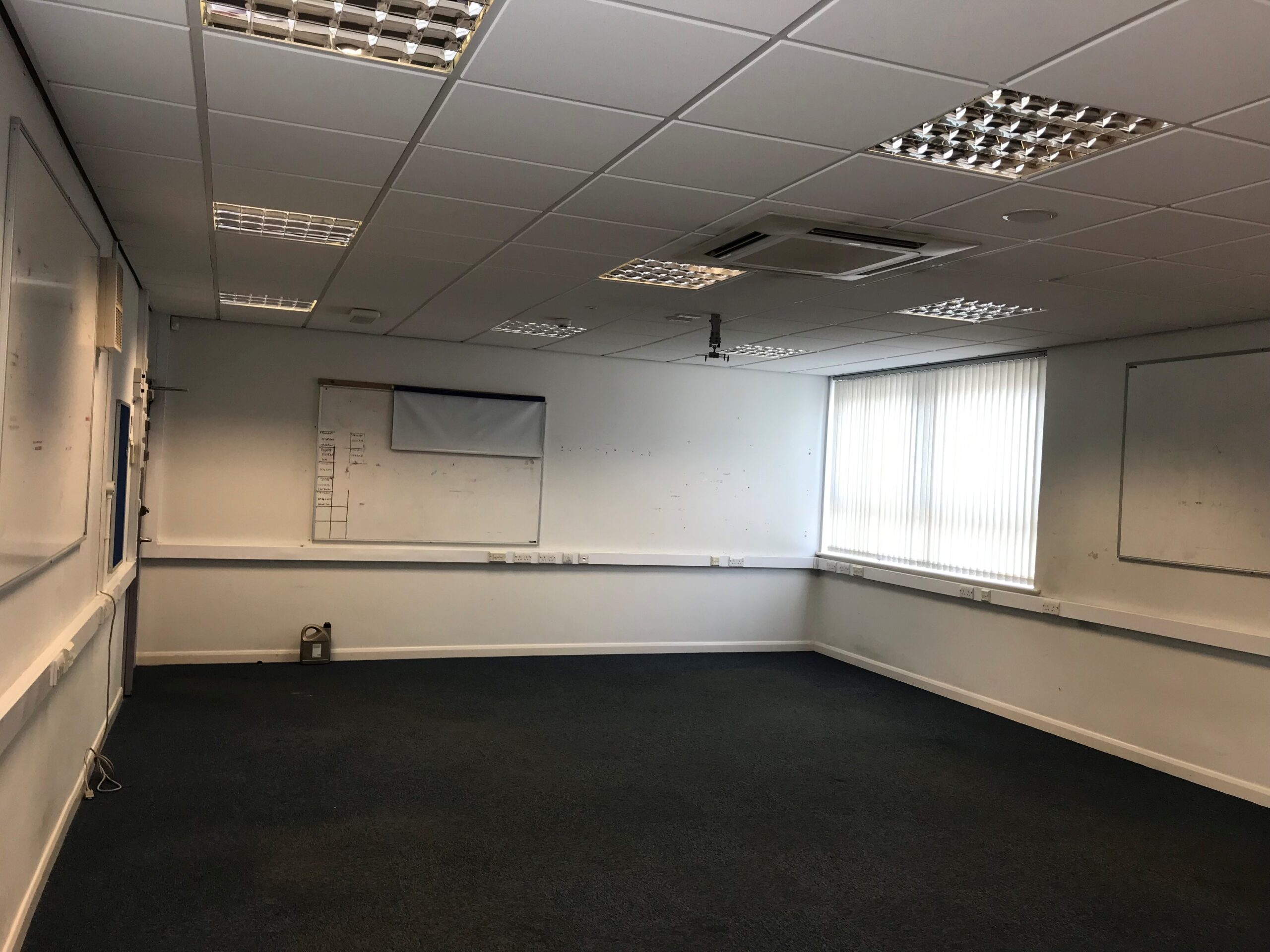 140e1eaaf6f51040528e5b093c31357d-letting288803.jpeg