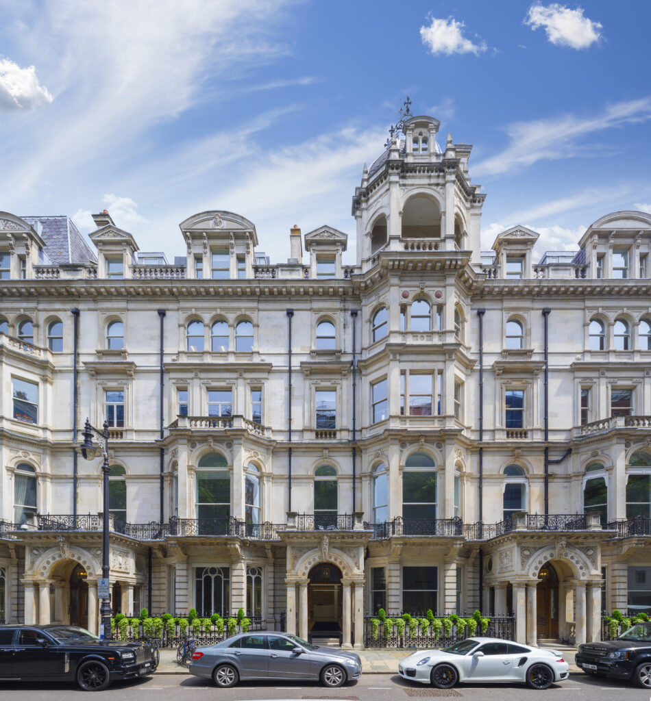 6 Chesterfield Gardens, London
