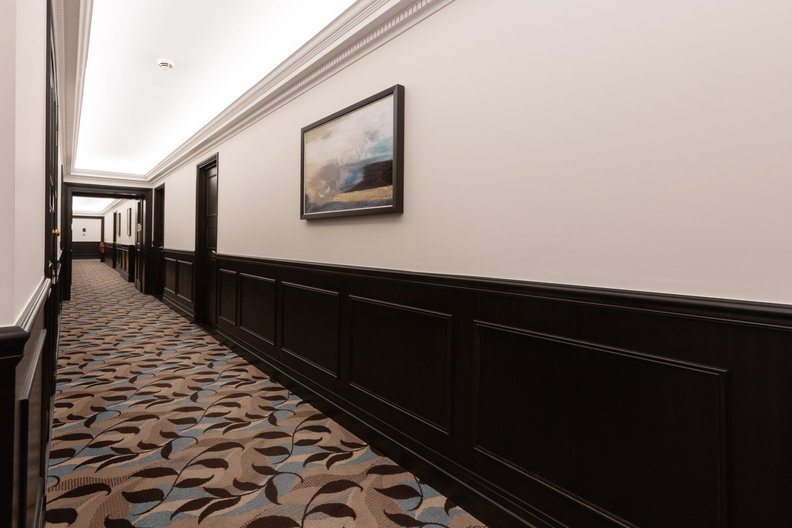 250753344eea195b61dd2655e4612ffd-corridor-4.jpg