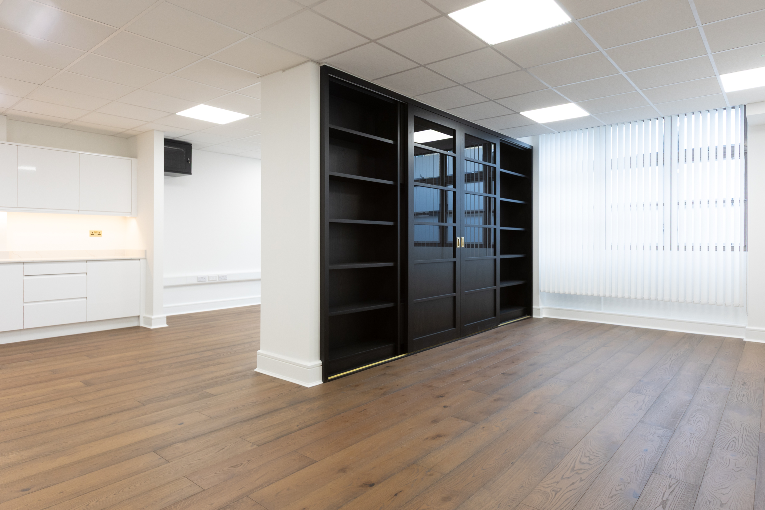 8ba484be52ab71c1d9dd32f4b16ecb9d-office-14a.jpg