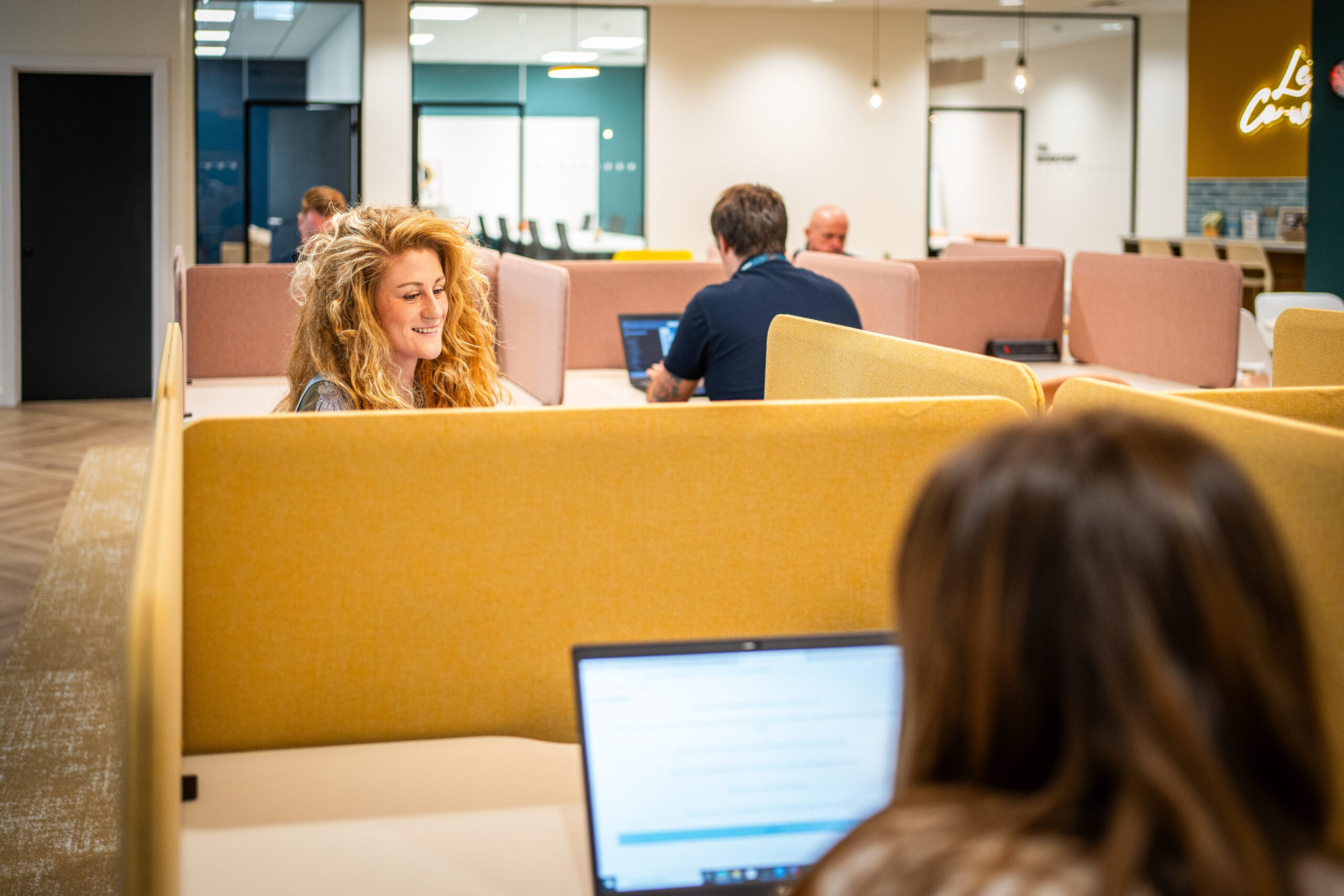7ad70cc28d6cb39345fabed6d60b8e87-co-working-people-2.jpg