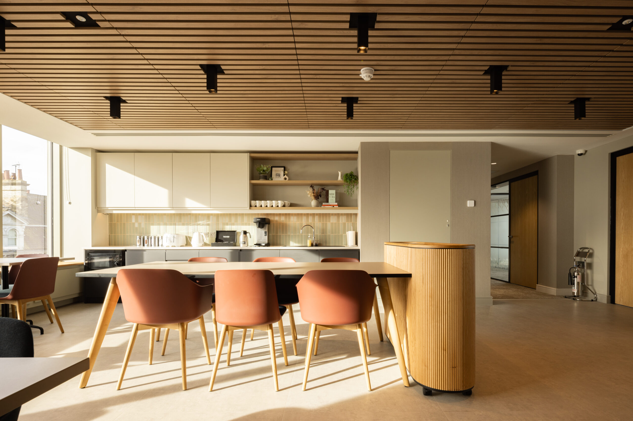 4c104354b9662860e0adceb20563df42-kitchen-3.jpg