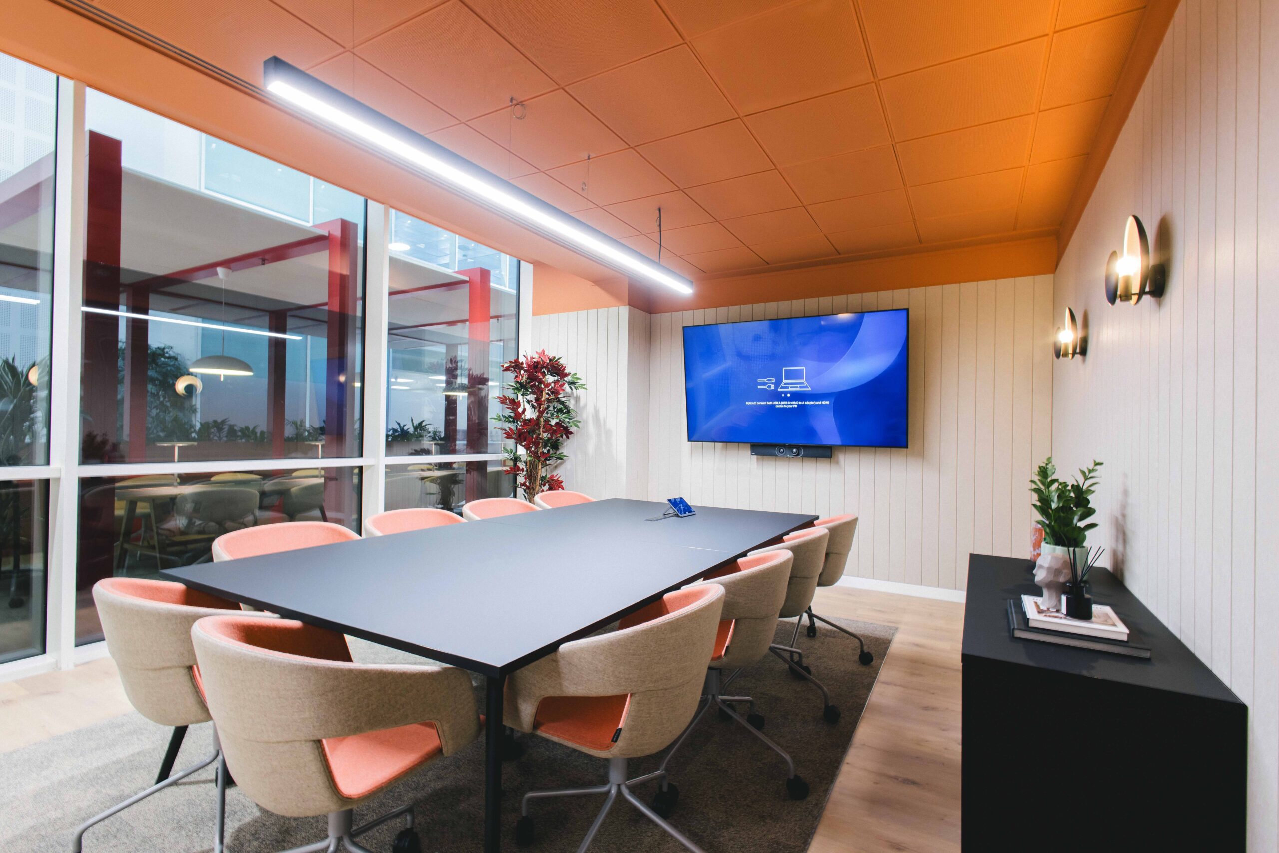 b23112b6a8418048e582d7e8cca82c3b-oregabroadgate-meetingrooms-albion.jpg