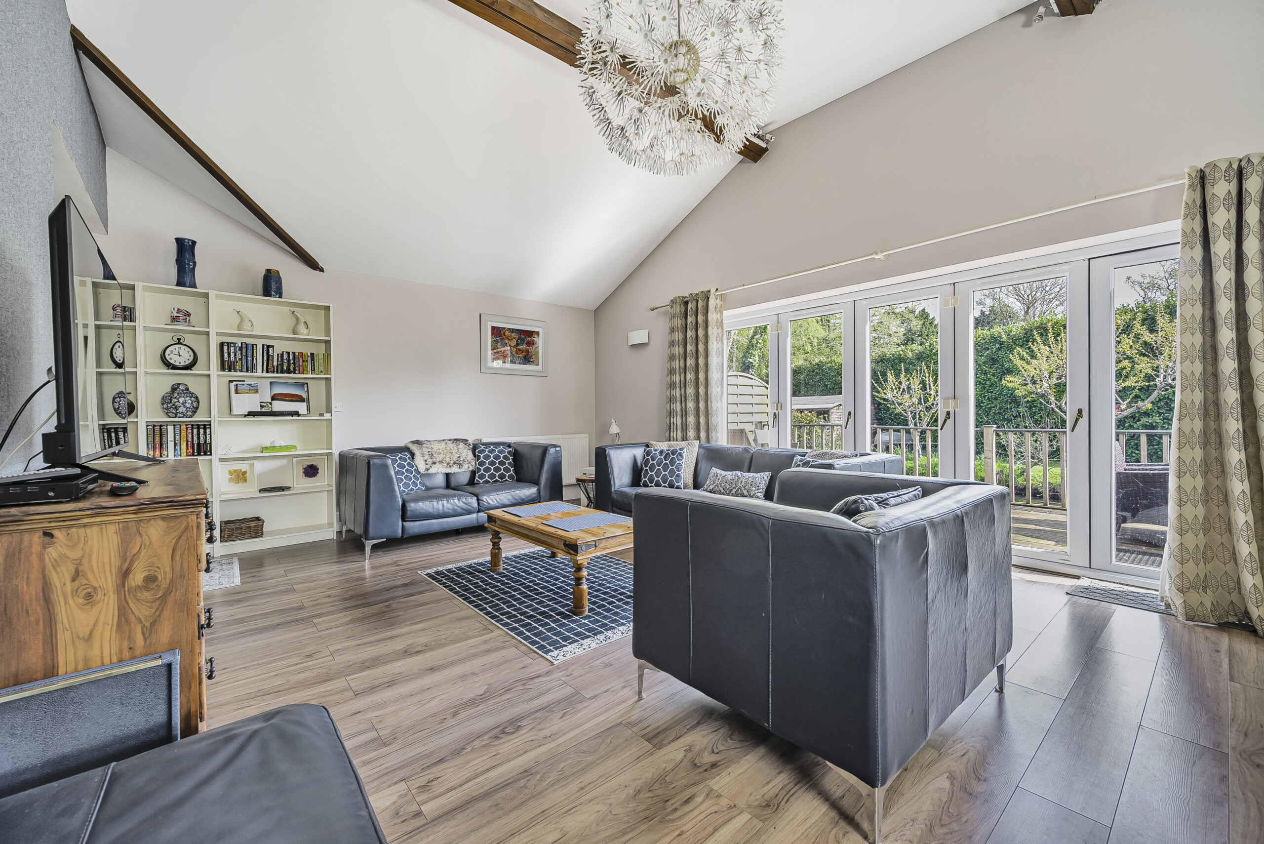c67ee4fa900d261be2da3bcc87ce305b-sitting-dining-room-the-riverside.jpg