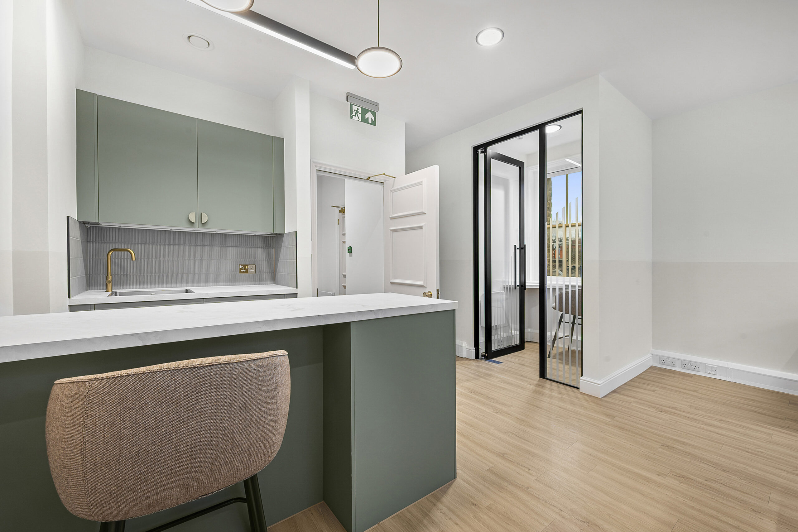 48b2ce52155972d953f396c00cbd2451-kitchen2.jpg