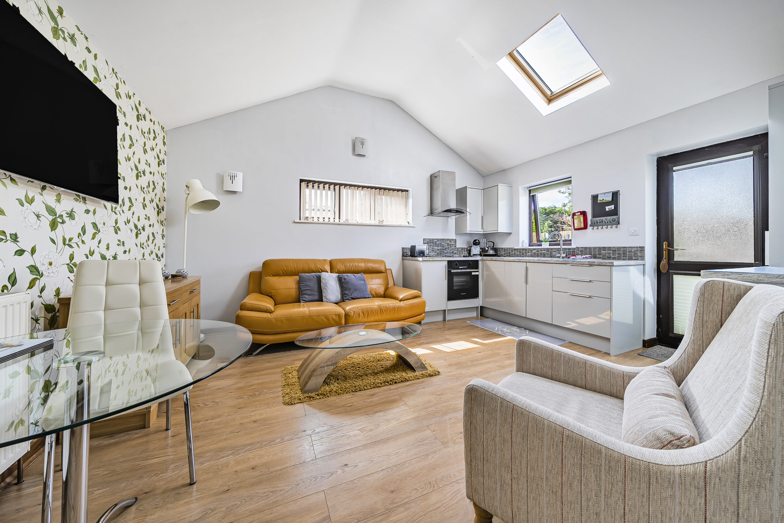ddf401eb6826755768da4f2fe77e9103-sitting-room-kitchen-the-annexe.jpg