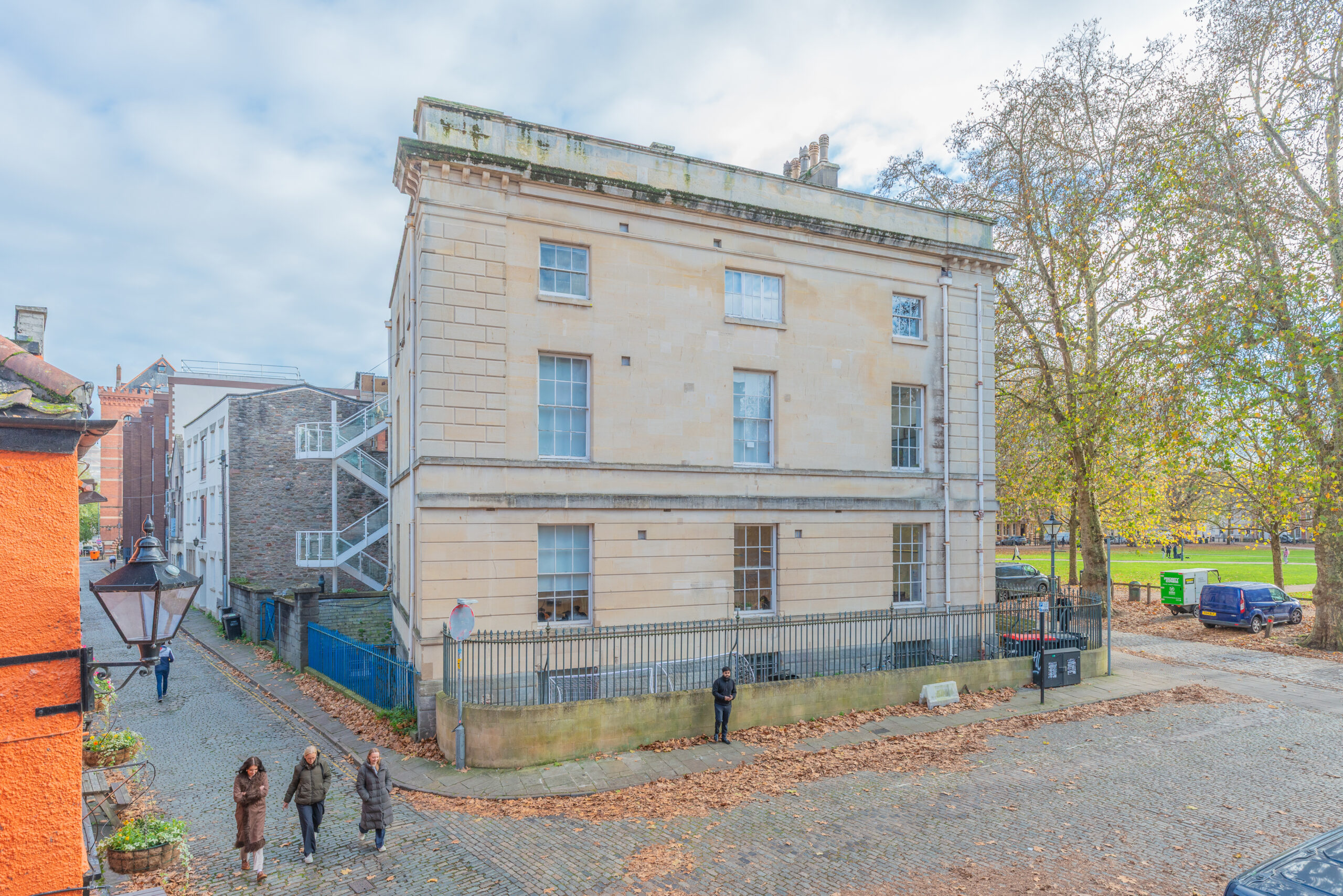 1243b87e2f63ce04bce497ea91e99c29-custom-house-queen-square-bristol-36.jpg