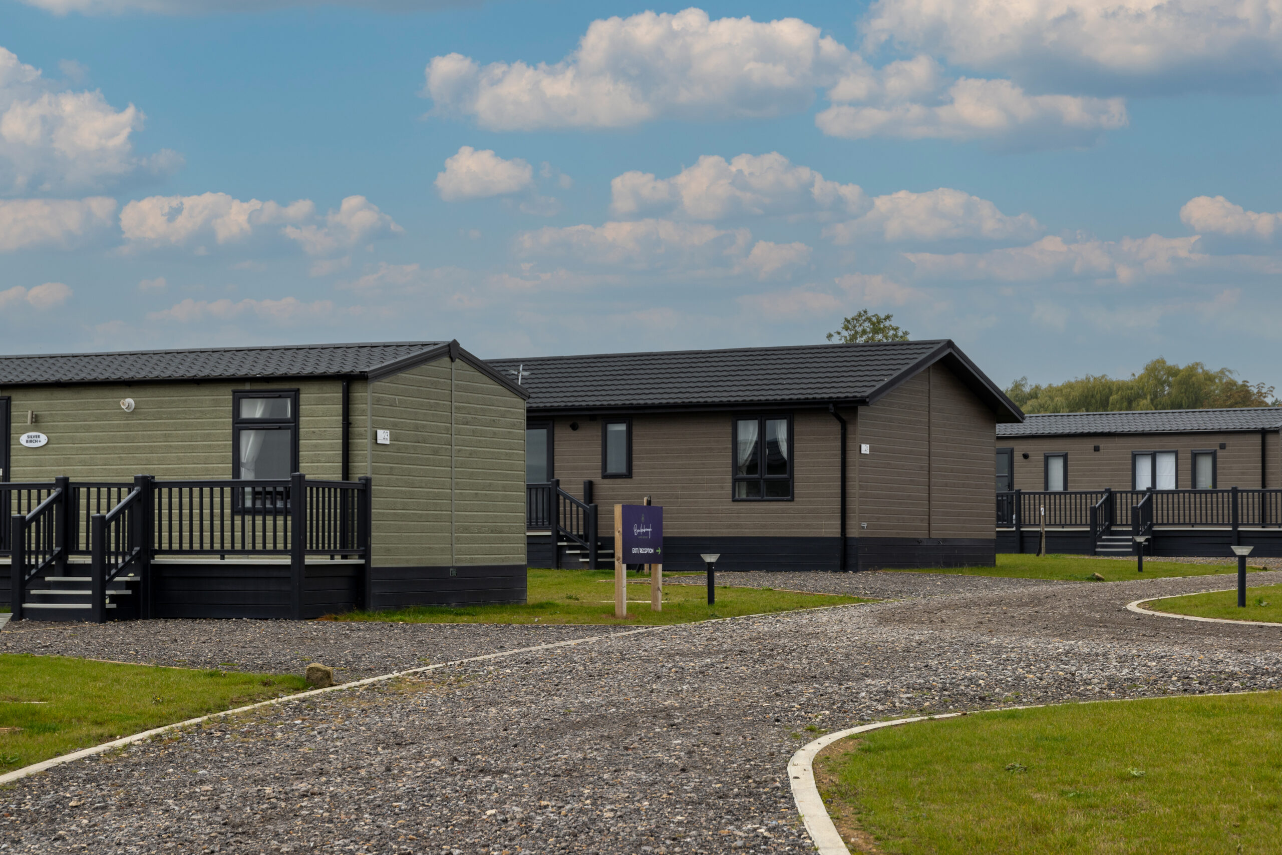 21d2434029b383cb1f591c646ad49dcf-lodges-1.jpg