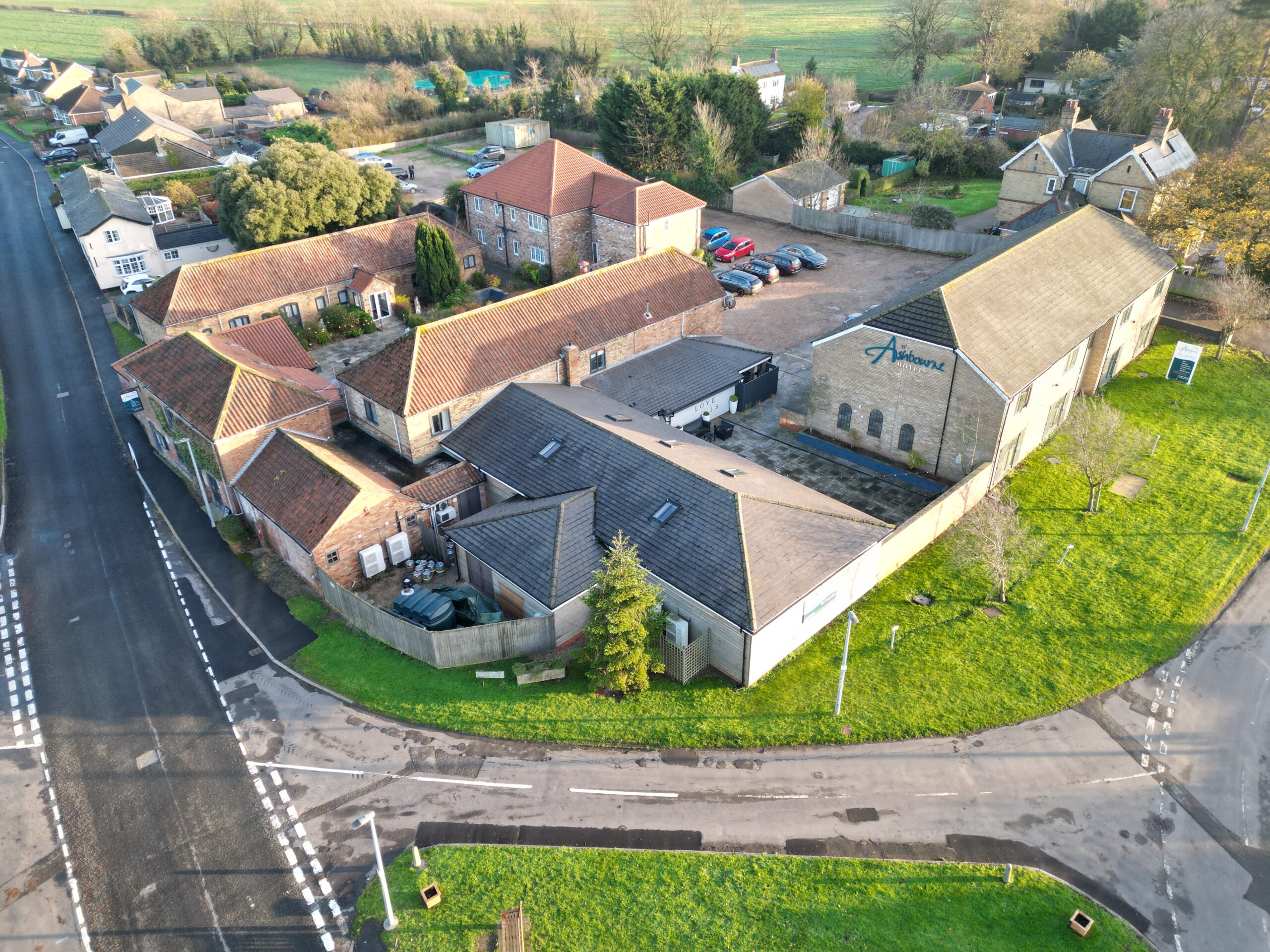 ac55a702db936efe1e7503eaf854868a-ashbourne-aerial2.jpg