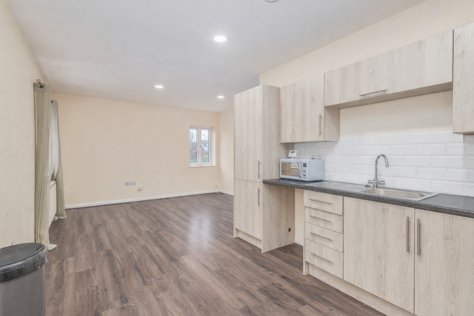 2bdfdc6a087cf5d9a73a642ace62839c-kitchen-dining-v3.png