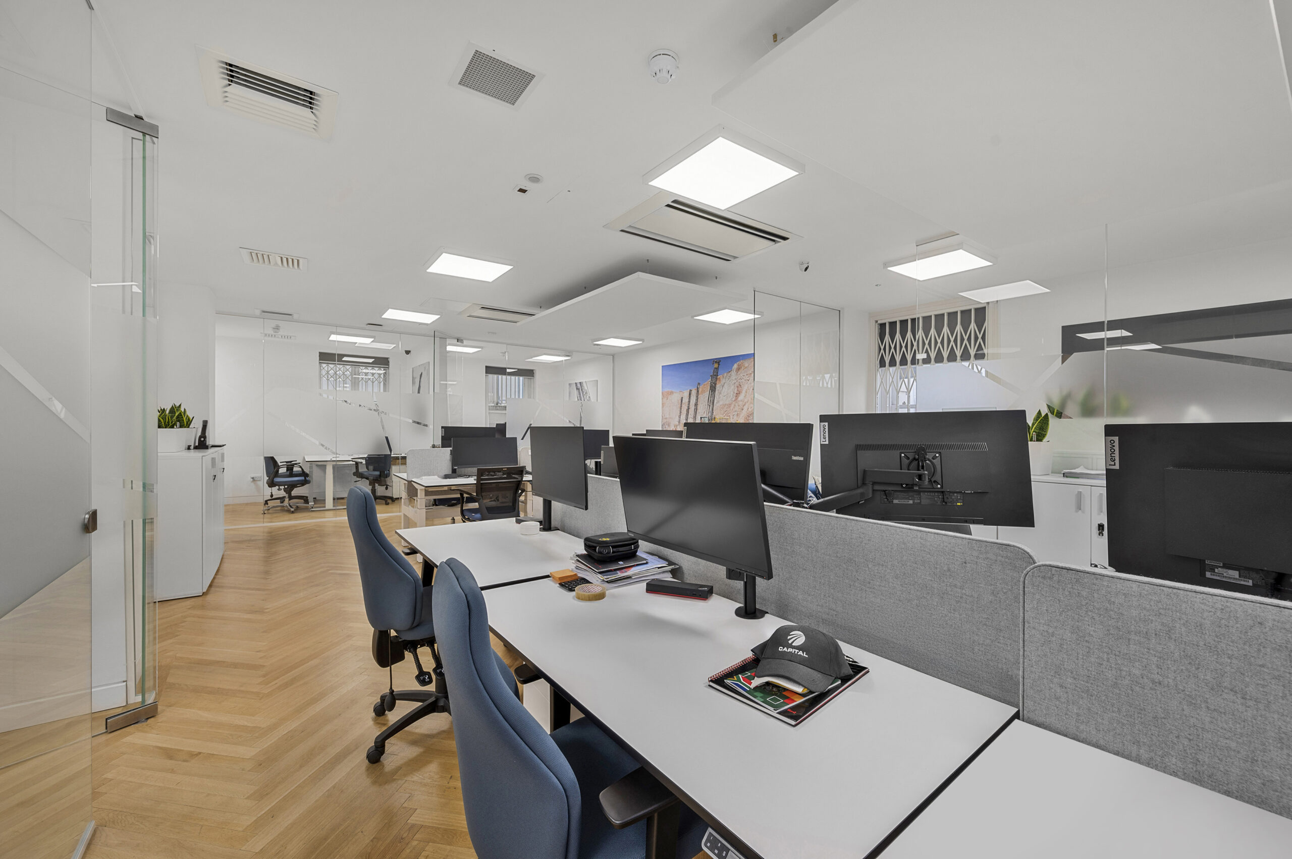 b1ca760629cb6be6809072d6363a3f2d-office10.jpg
