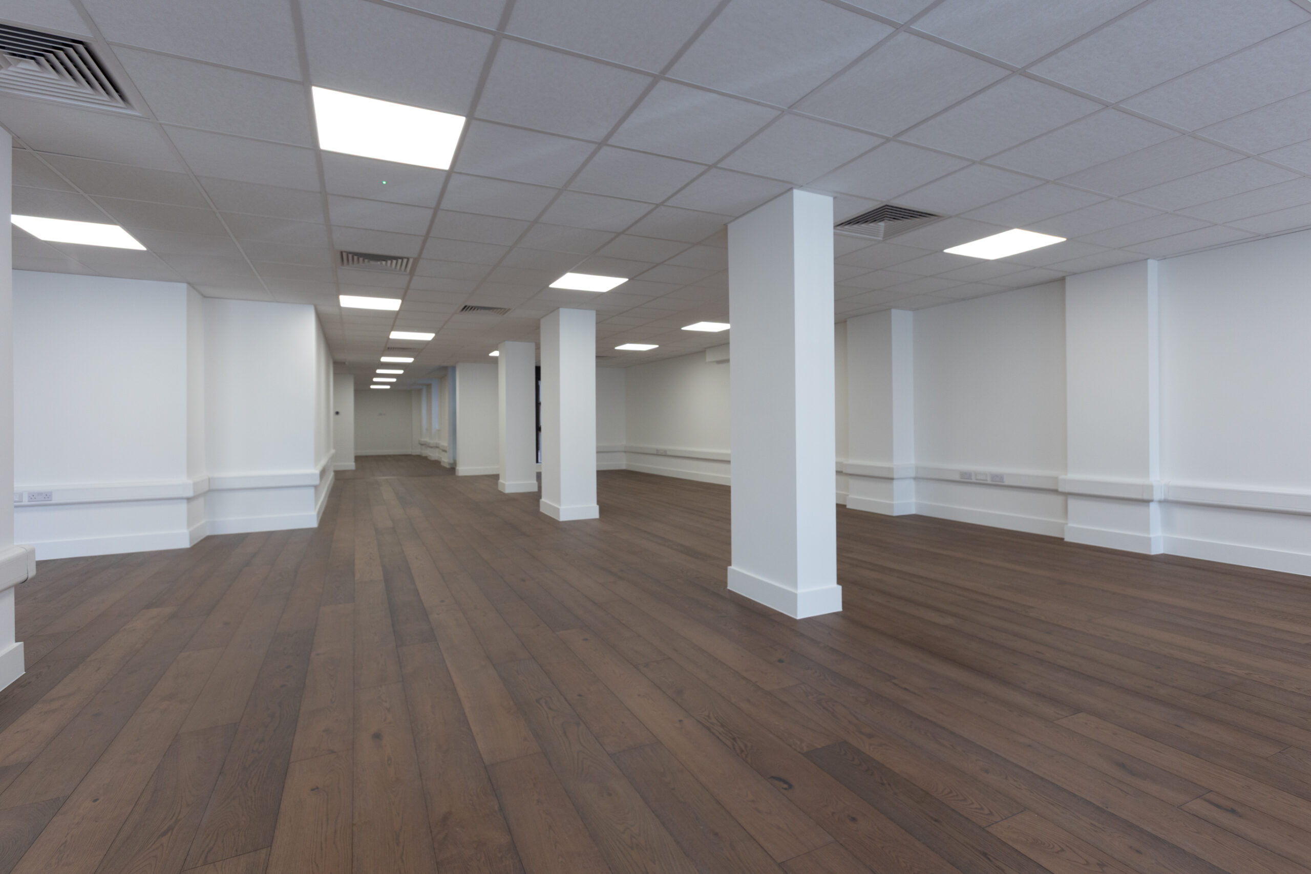 db59778f1a338155d9c19d621c6aeb0e-office-10-12-photo-3.jpg