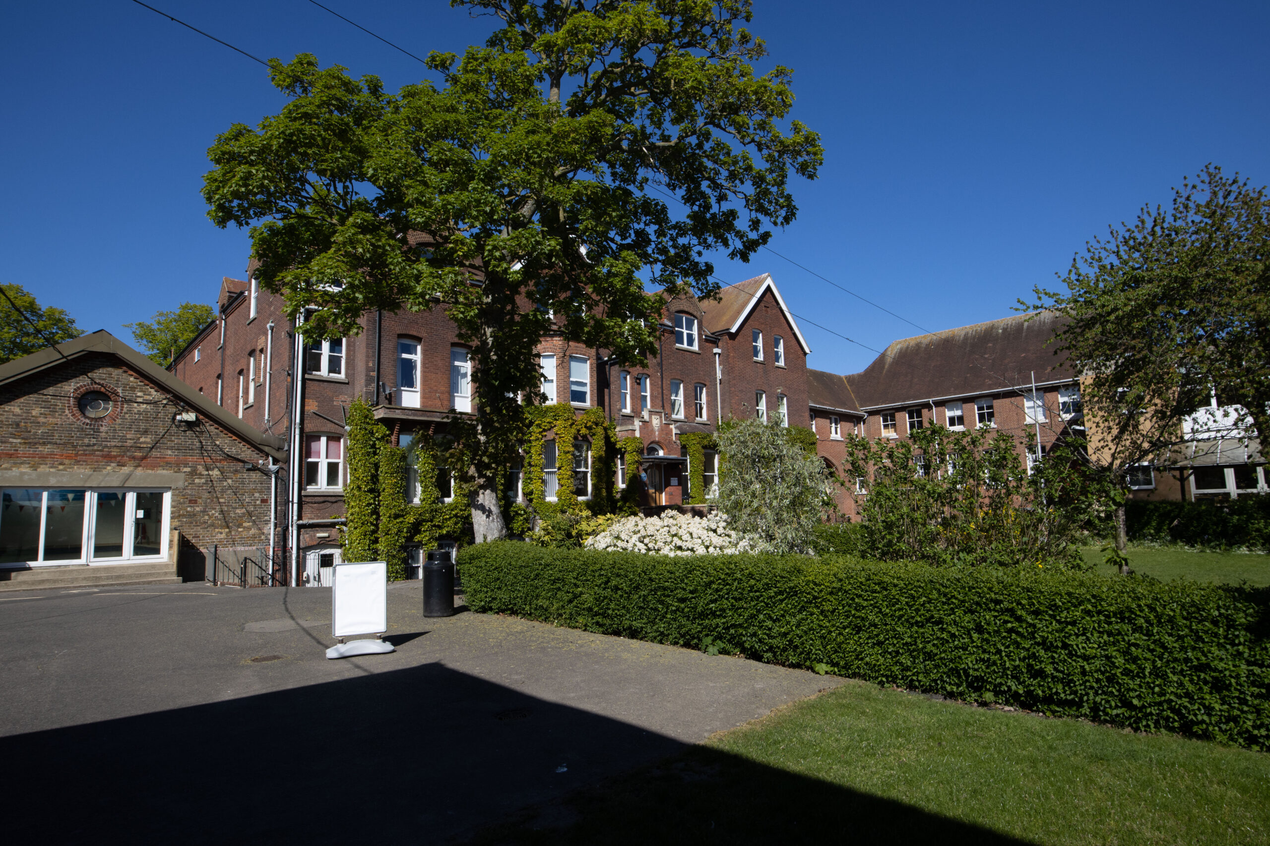 dfb5d0524f89132c144062f0e5857752-junior-school-ext-009.jpg