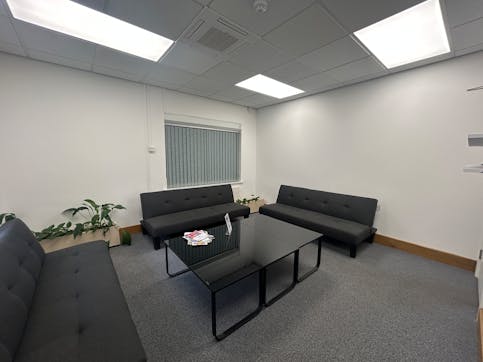 9f3fd64d144f2efb2ad0cd584044741a-db6865032caf2543c9e969da3b192ae8-img-2175.jpg