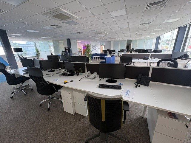 d32ccb260956ea65e23b2525ab3b33ee-partitioned-office-space-jpeg.jpg