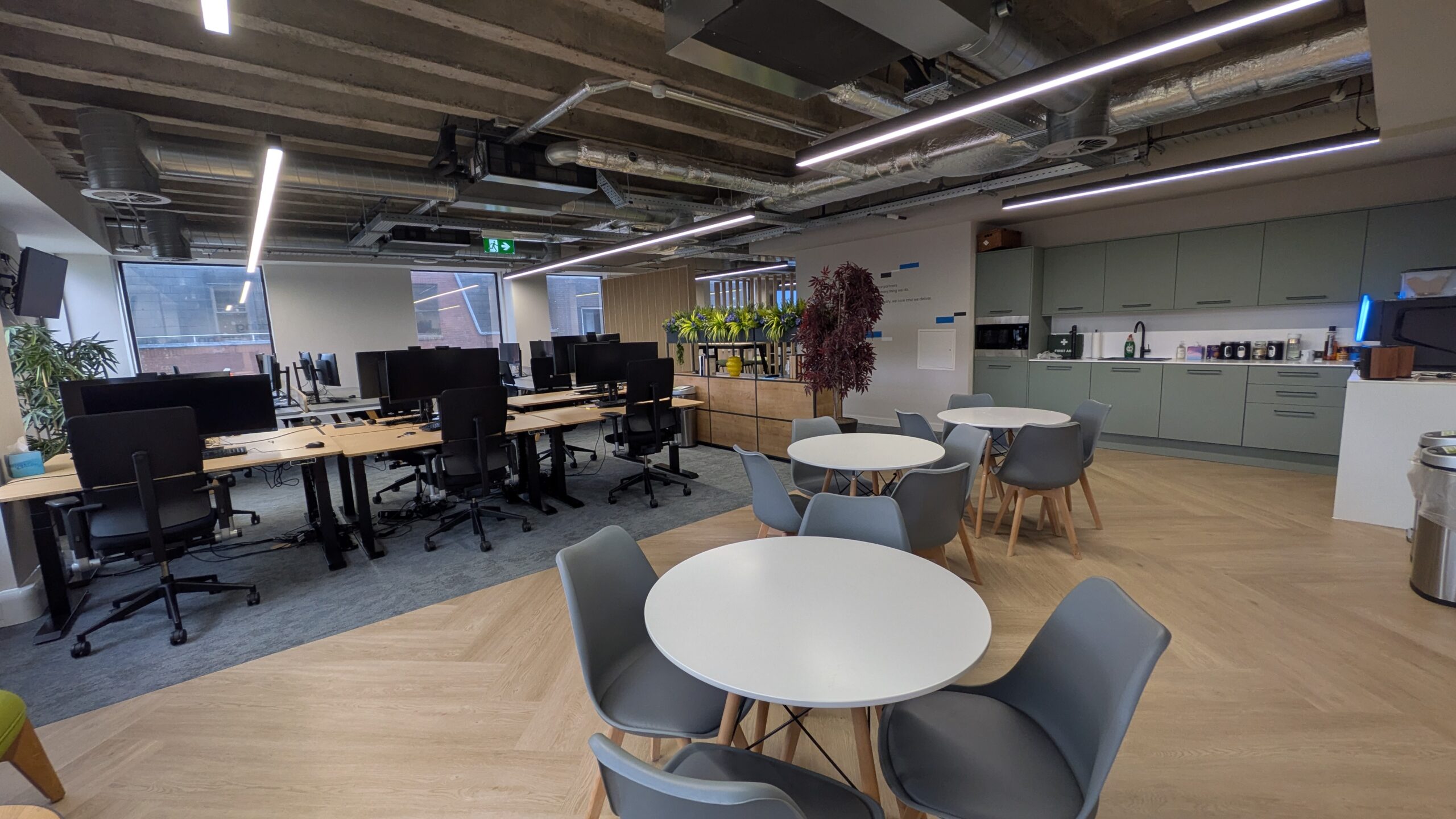 63be95050fbb1a7c23c2839520c15811-breakout-area.jpg