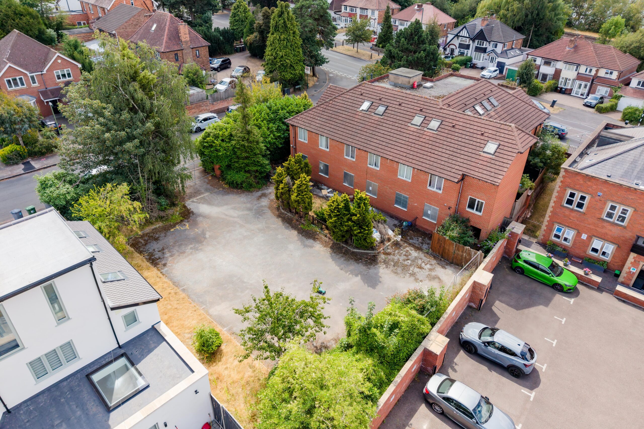 3bb0267a0fc1329c1adc275f752c9dd2-251-warwick-road-solihull-b92-7ah-by-present-your-property-0056.jpg